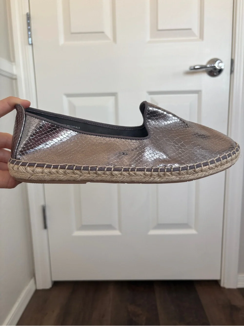 Dolce Vita Metallic Snake Print Embossed Espadrille Shoes NWOT